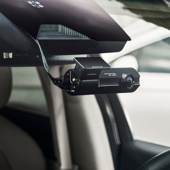 BlackVue Elite 10 front camera viewed through the windshield